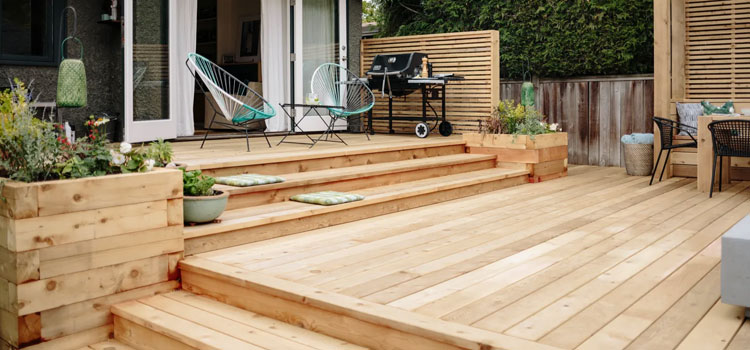 Cedar Decking Suppliers in Manhattan Beach, CA