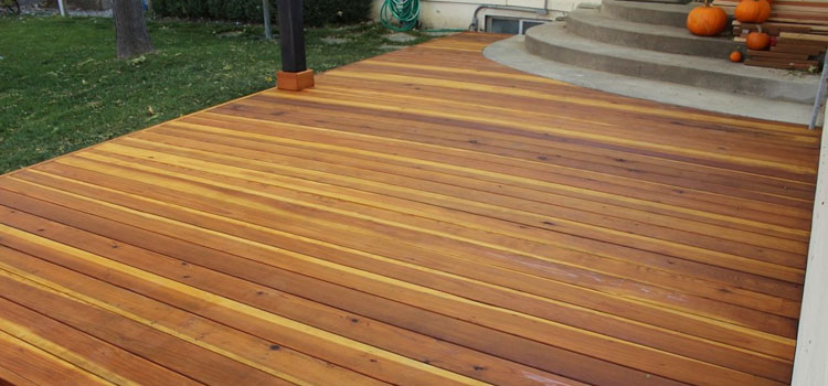 Smooth Redwood Decking in Manhattan Beach, CA