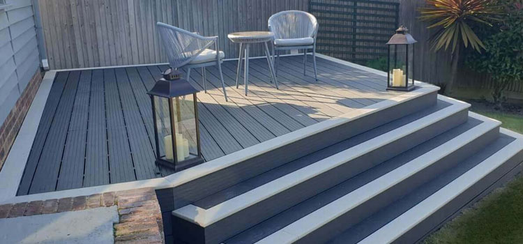 TREX Decking in Manhattan Beach, CA